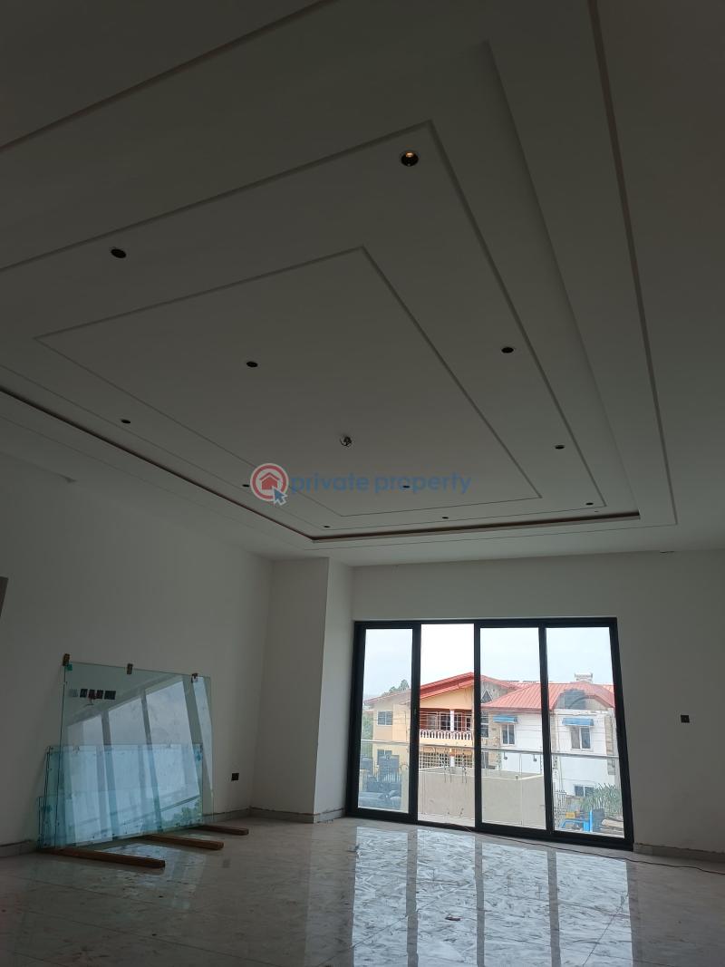 5 bedroom House For Sale Adenta Adenta Municipal Accra - 1