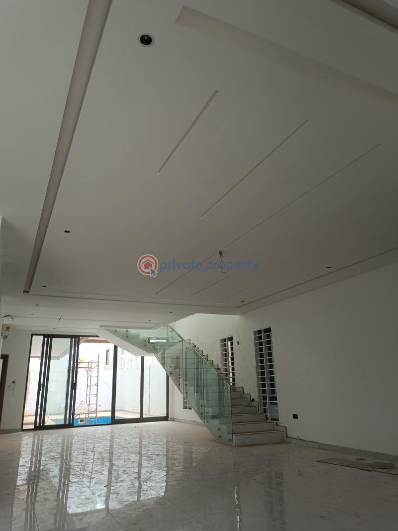 5 bedroom House For Sale Adenta Adenta Municipal Accra - 9
