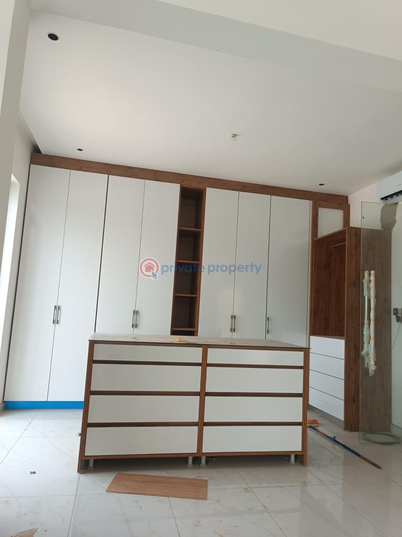 5 bedroom House For Sale Adenta Adenta Municipal Accra - 3
