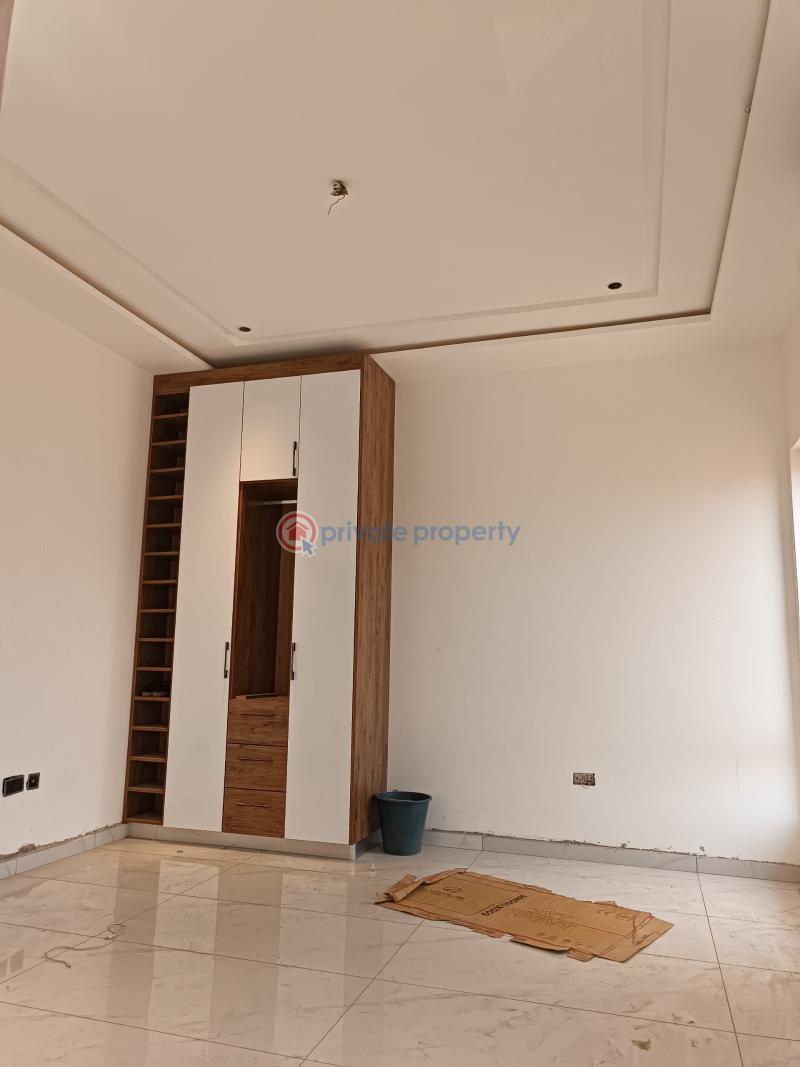 5 bedroom House For Sale Adenta Adenta Municipal Accra - 7