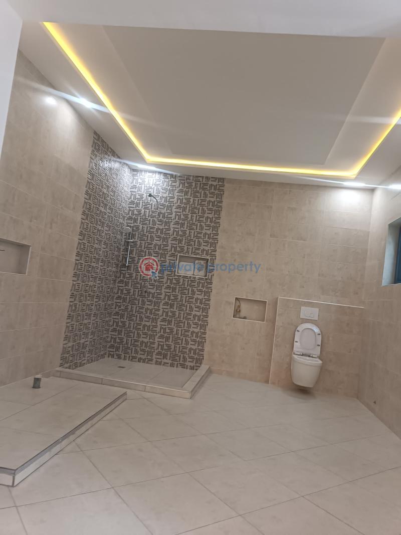 5 bedroom House For Sale Ashalley Botwe Adenta Municipal Accra - 11