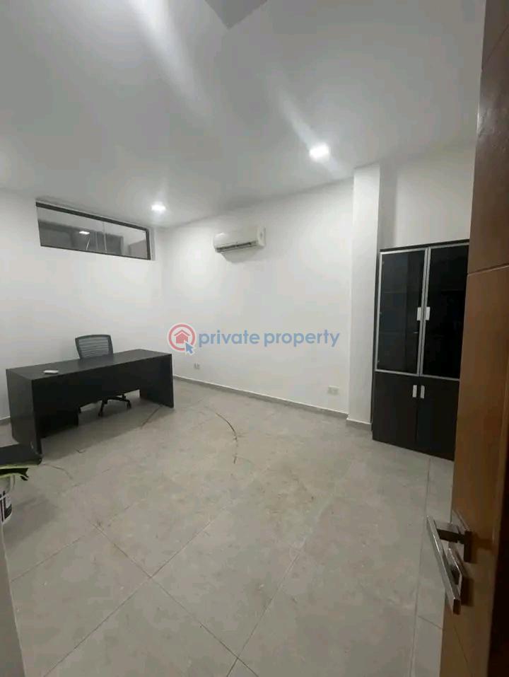 5 bedroom Townhouse For Rent Cantonments Accra - 6