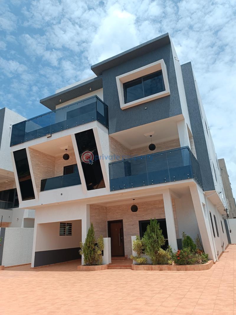 6 bedroom House For Sale East Airport Airport Residential Area Accra - 19