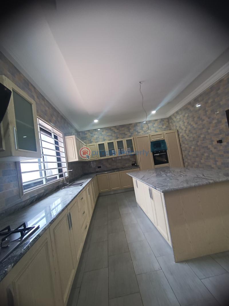 6 bedroom House For Sale East Airport Airport Residential Area Accra - 11