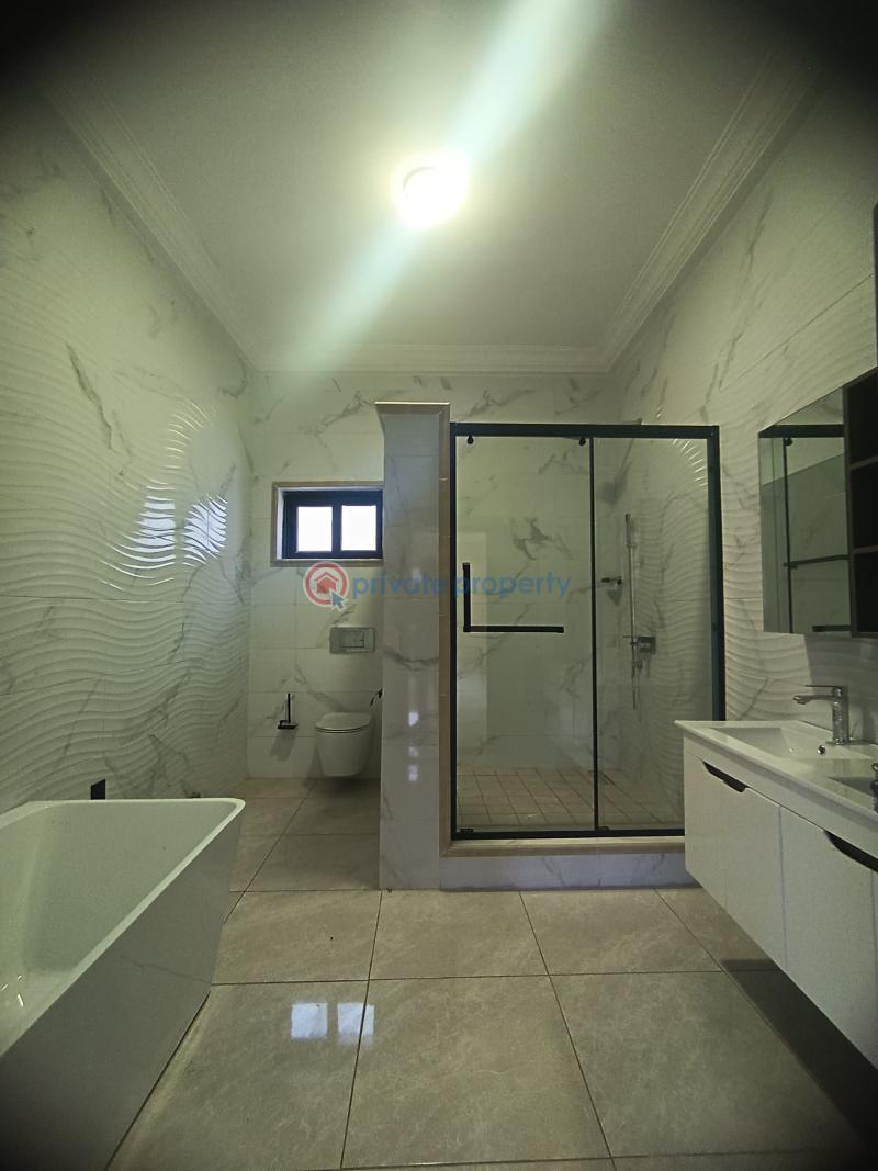 6 bedroom House For Sale East Airport Airport Residential Area Accra - 13
