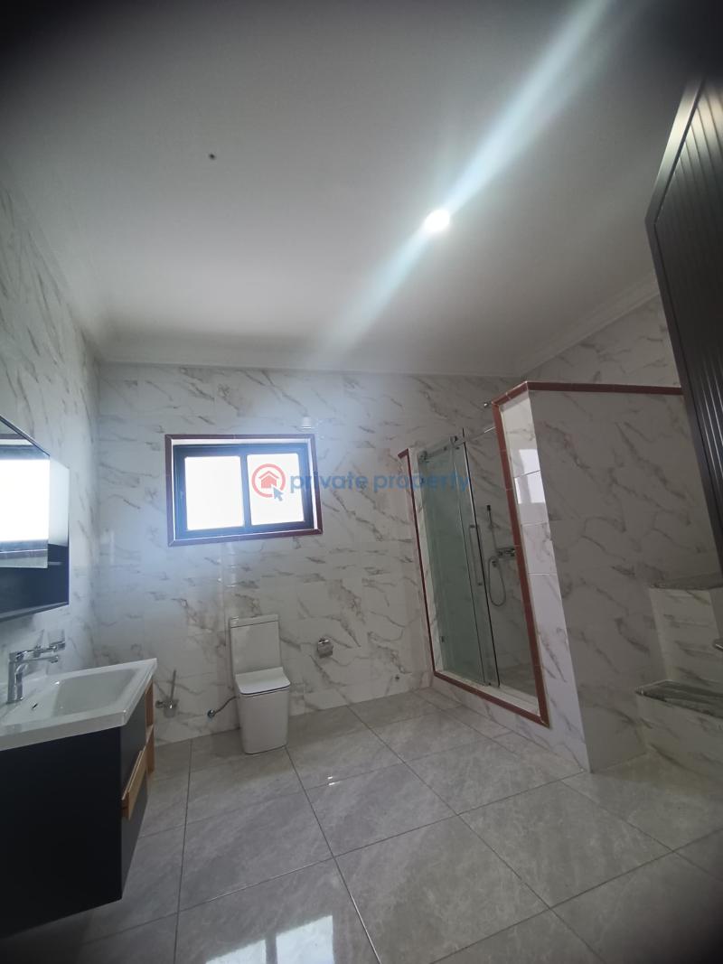 6 bedroom House For Sale East Airport Airport Residential Area Accra - 17