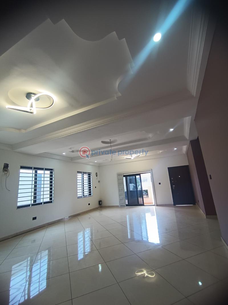 6 bedroom House For Sale East Airport Airport Residential Area Accra - 12