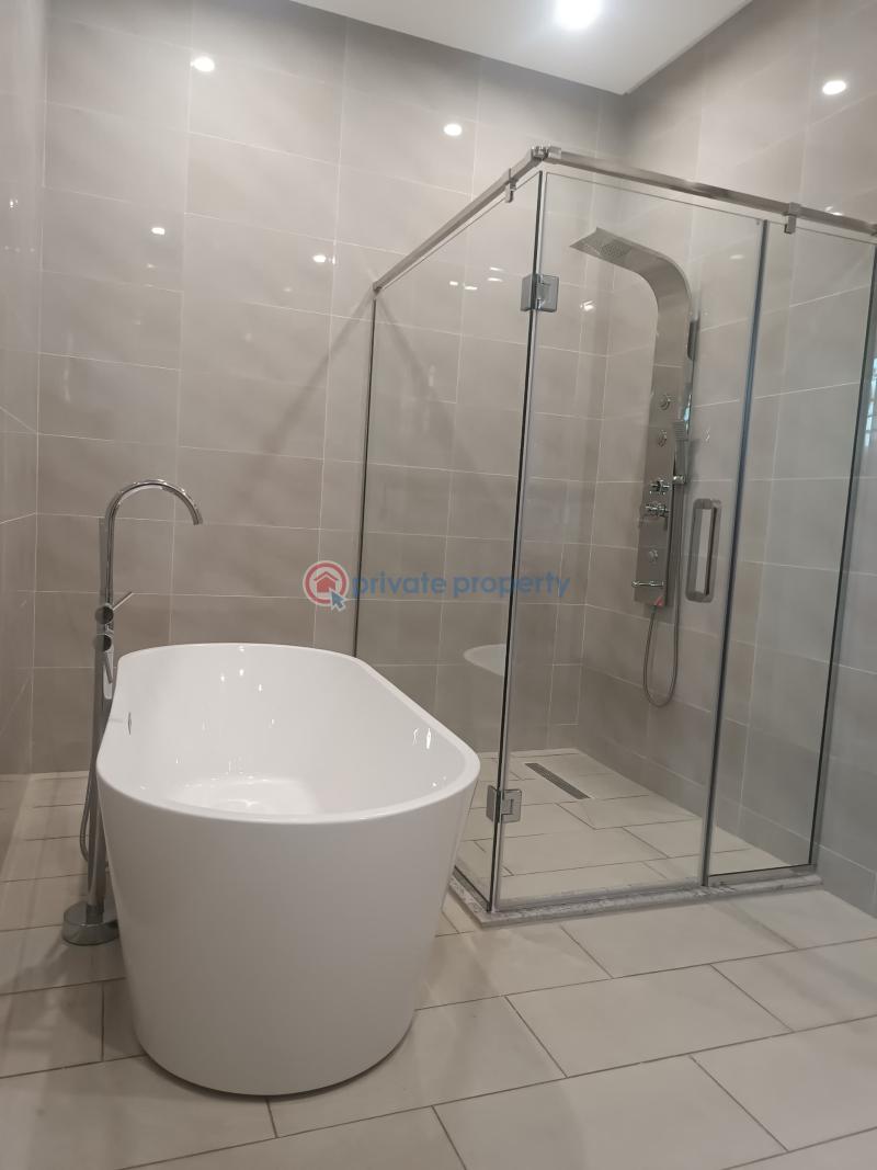 6 bedroom House For Sale East Legon Accra - 4