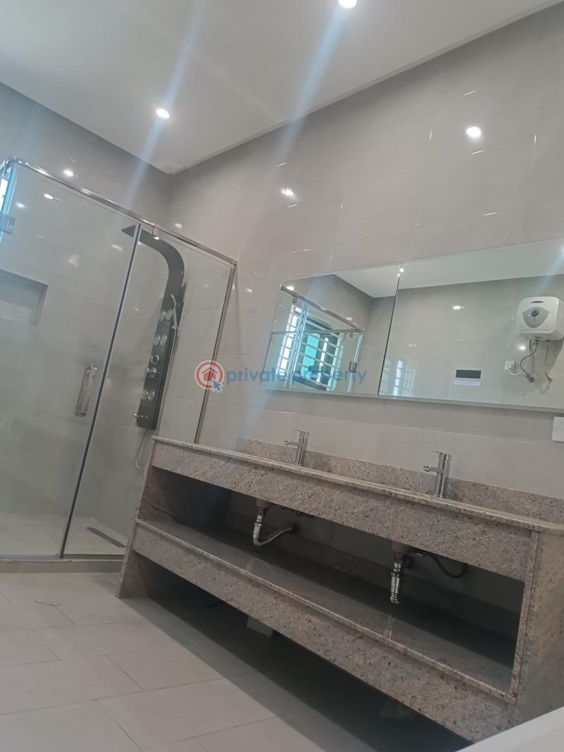 6 bedroom House For Sale East Legon Accra - 10