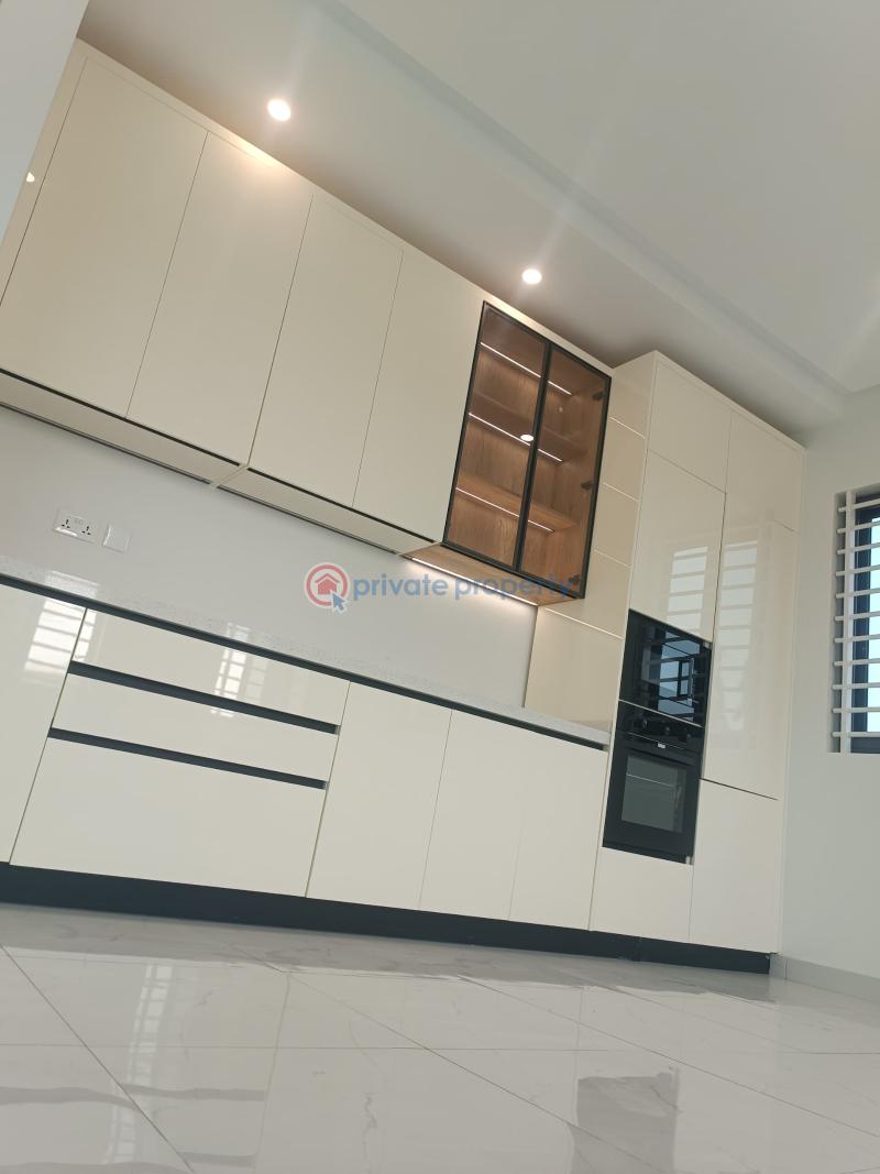 6 bedroom House For Sale East Legon Accra - 8