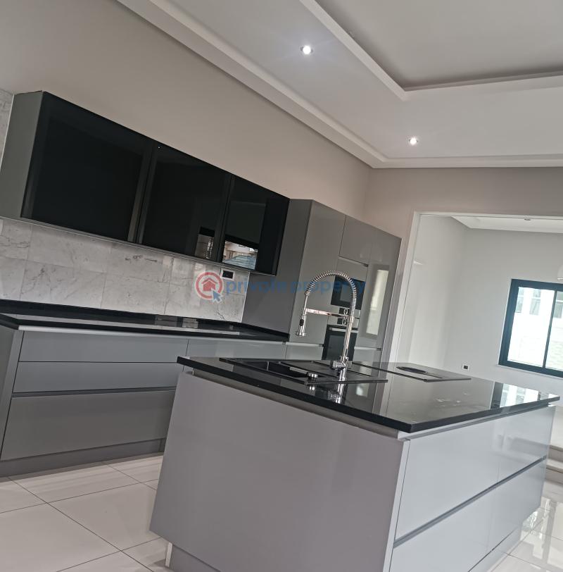 6 bedroom House For Sale East Legon Accra - 7