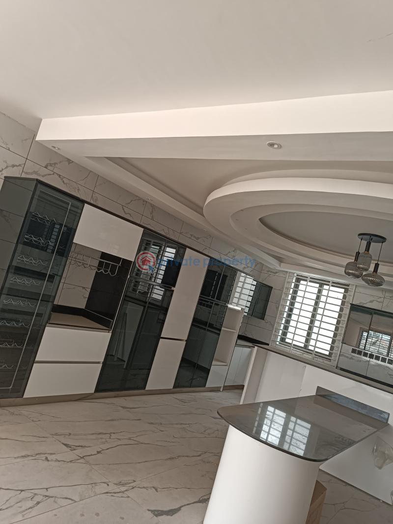 7 bedroom House For Sale Trasacco East Legon Accra - 8