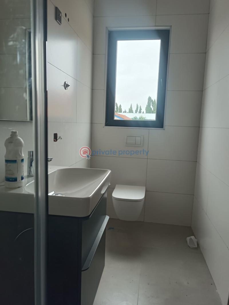 5 bedroom House For Sale East Legon Accra - 6