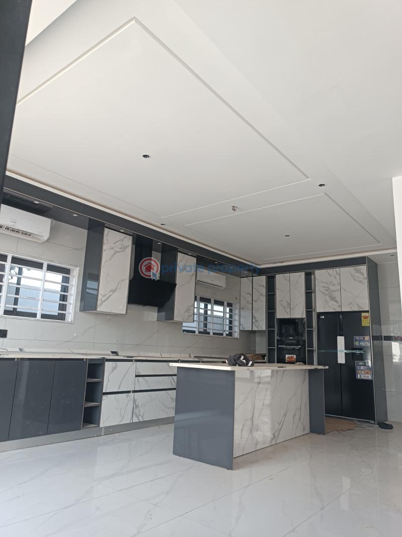 5 bedroom House For Sale Adenta Municipal Accra - 5