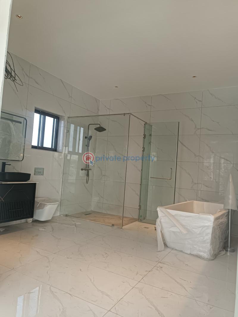 5 bedroom House For Sale Adenta Municipal Accra - 8