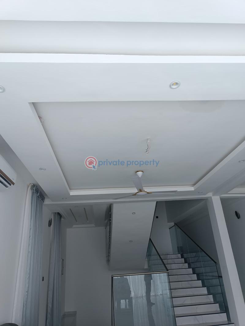 6 bedroom Detached Duplex For Sale East Legon Accra - 0