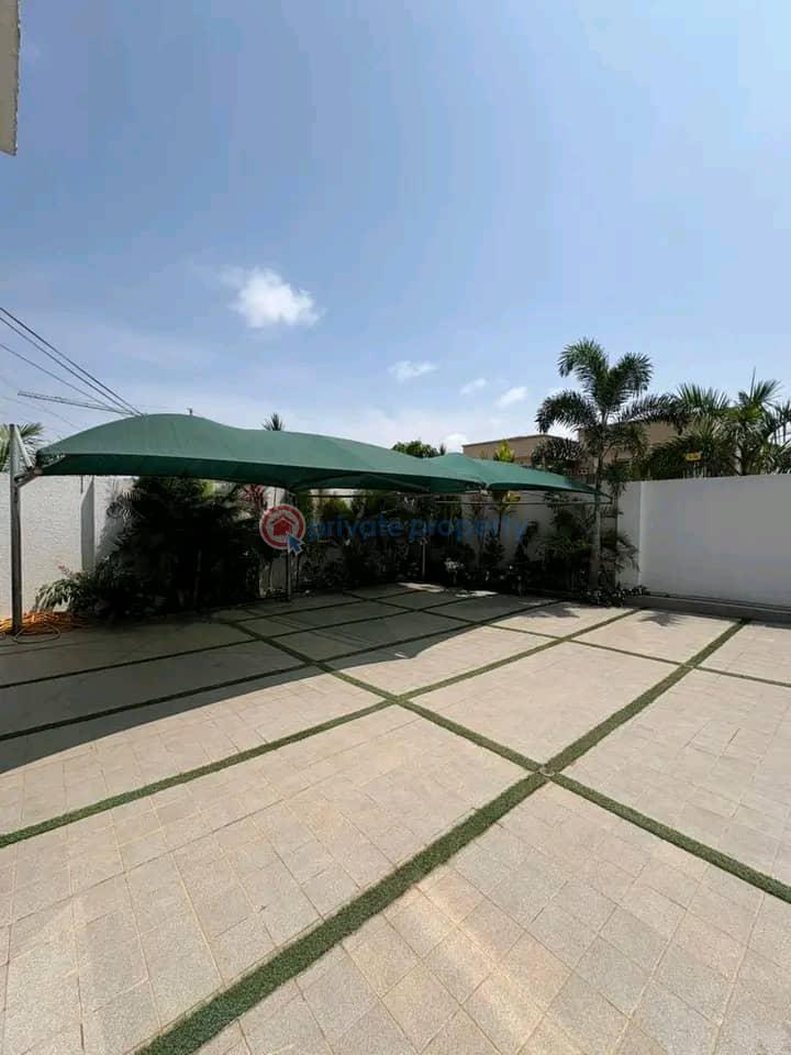 4 bedroom Townhouse Short let East Legon Accra - 7