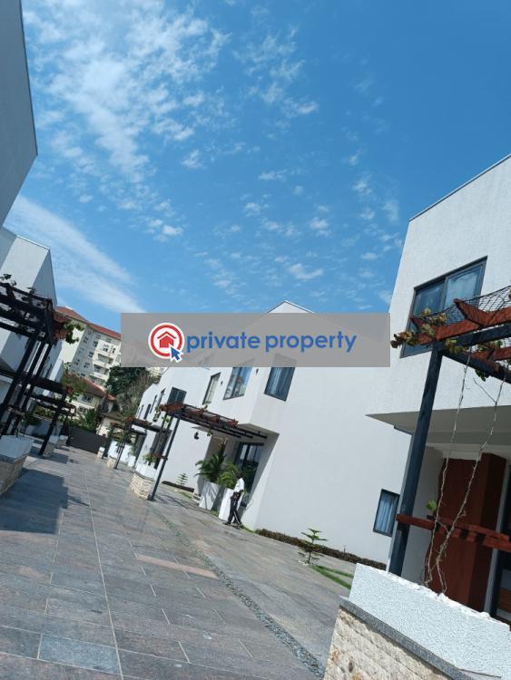 3 bedroom Townhouse For Sale Airport Residential Area Accra - 1