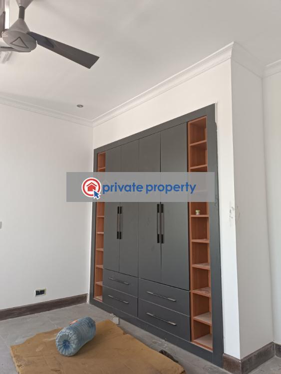 6 bedroom House For Sale Spintex Accra - 4