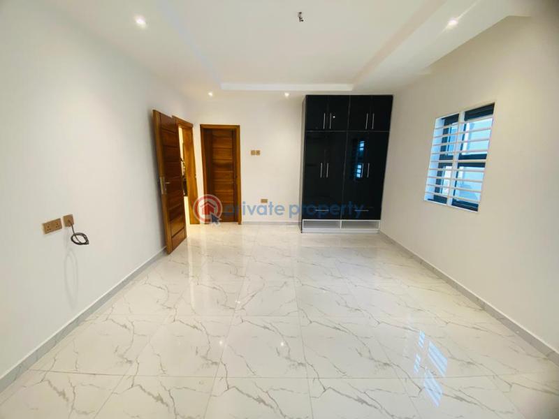 5 bedroom House For Sale Lakeside Estates. Adenta Municipal Accra - 1
