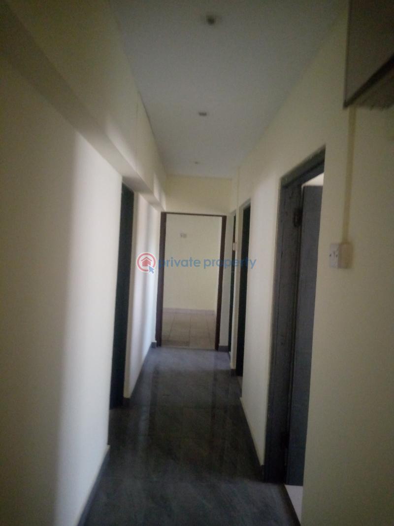 4 bedroom House For Sale Nyaniba Estate Osu Road Accra - 9