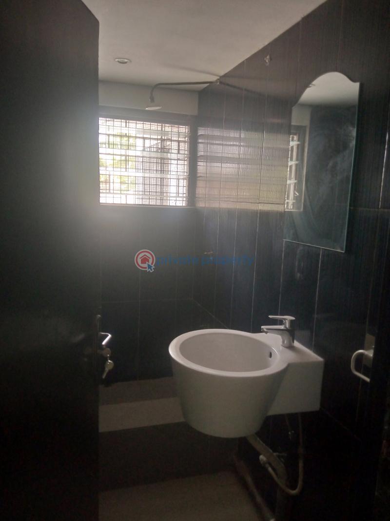 4 bedroom House For Sale Nyaniba Estate Osu Road Accra - 5