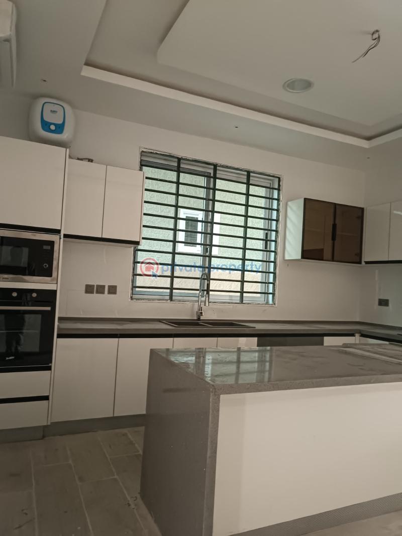 5 bedroom House For Sale Lakeside Estates Adenta Municipal Accra - 7