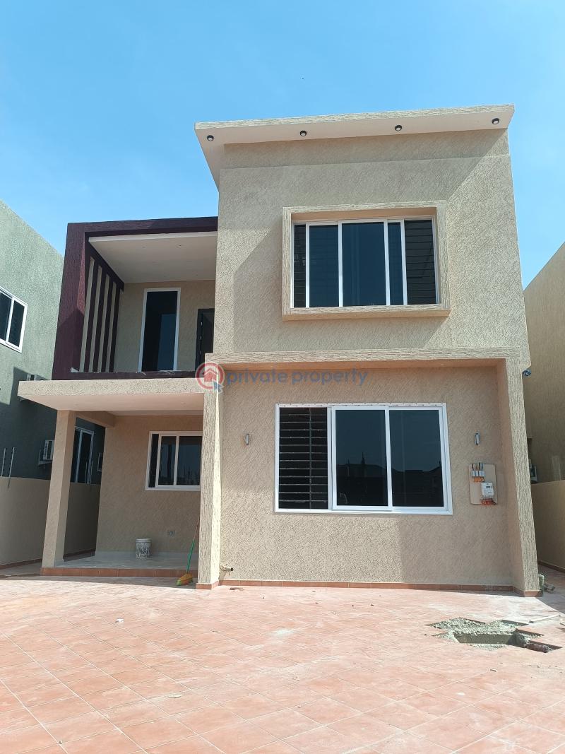 5 bedroom House For Sale Lakeside Estates Adenta Municipal Accra - 0