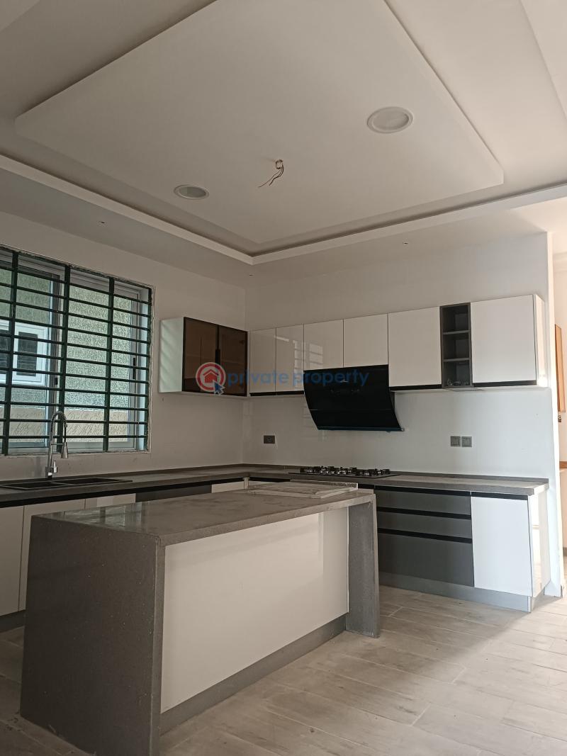 5 bedroom House For Sale Lakeside Estates Adenta Municipal Accra - 4