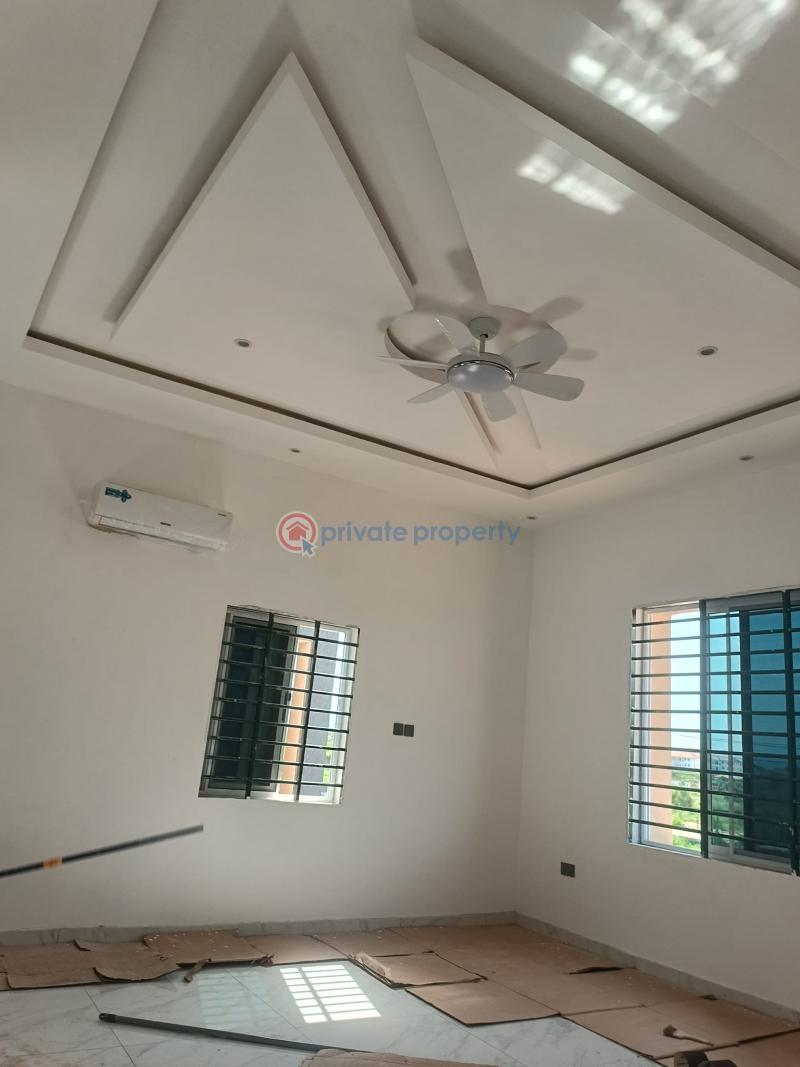 5 bedroom House For Sale Lakeside Estates Adenta Municipal Accra - 9