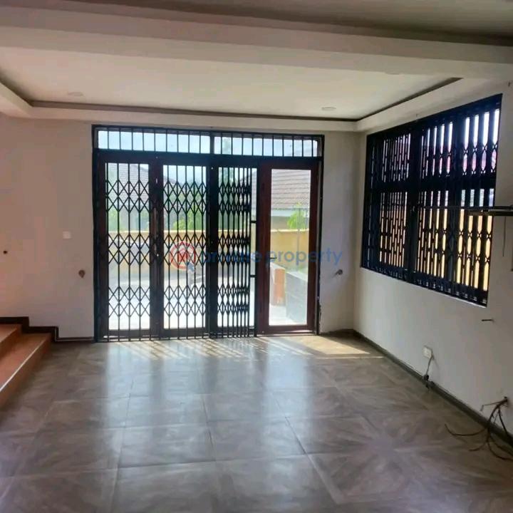 5 bedroom House For Sale Trasacco Adjiringanor East Legon Accra - 3