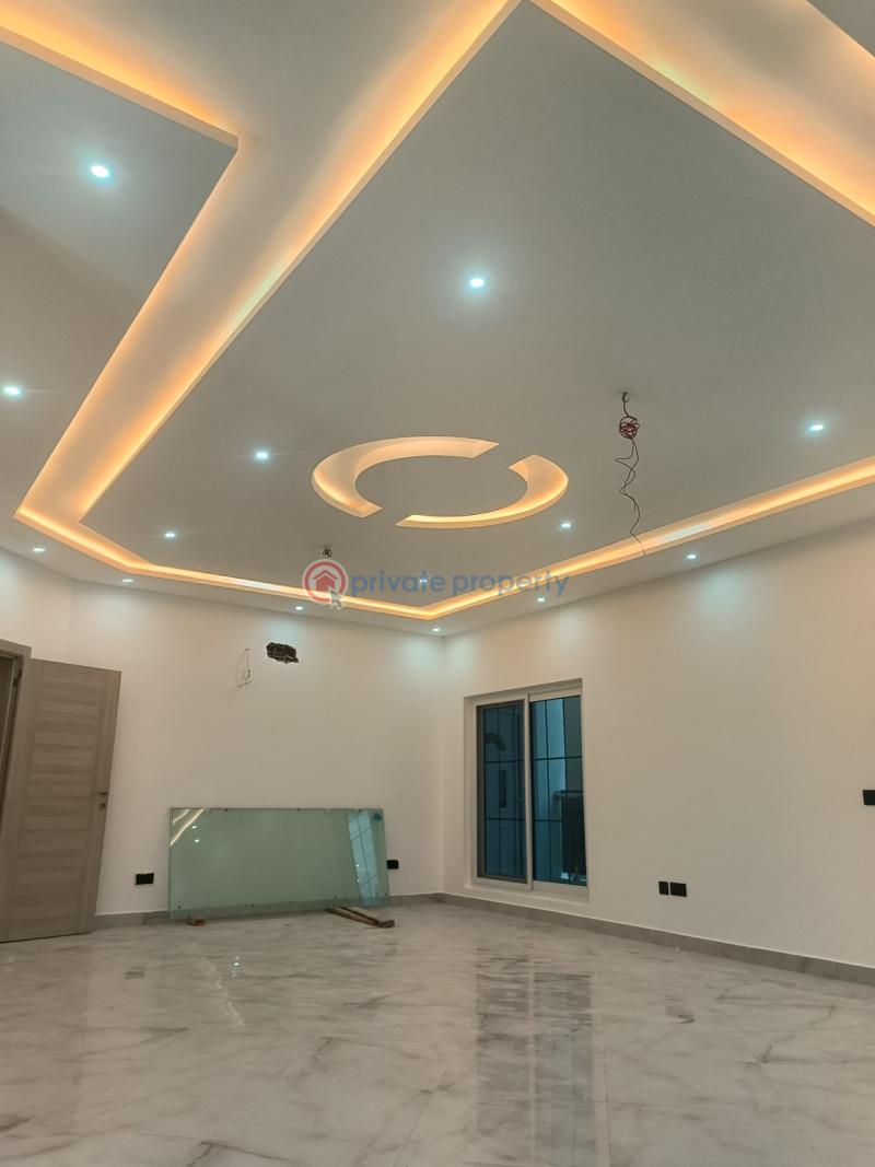 7 bedroom House For Sale East Legon Accra - 10