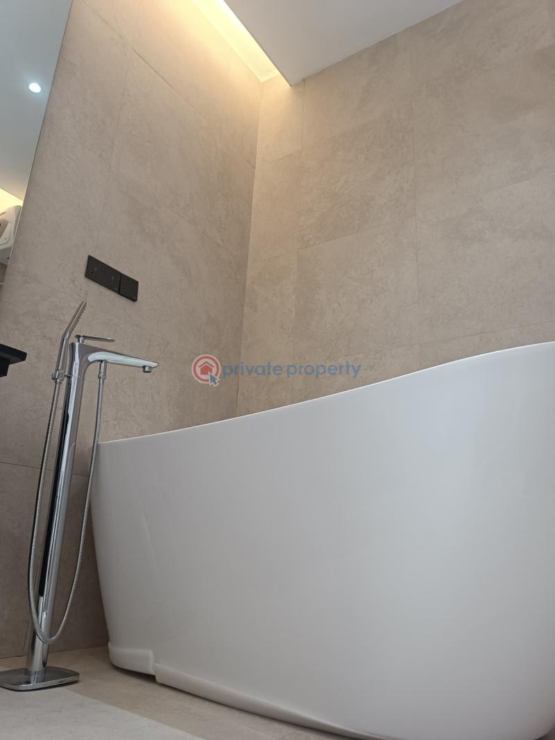 5 bedroom House For Sale Dzorwulu Accra - 3
