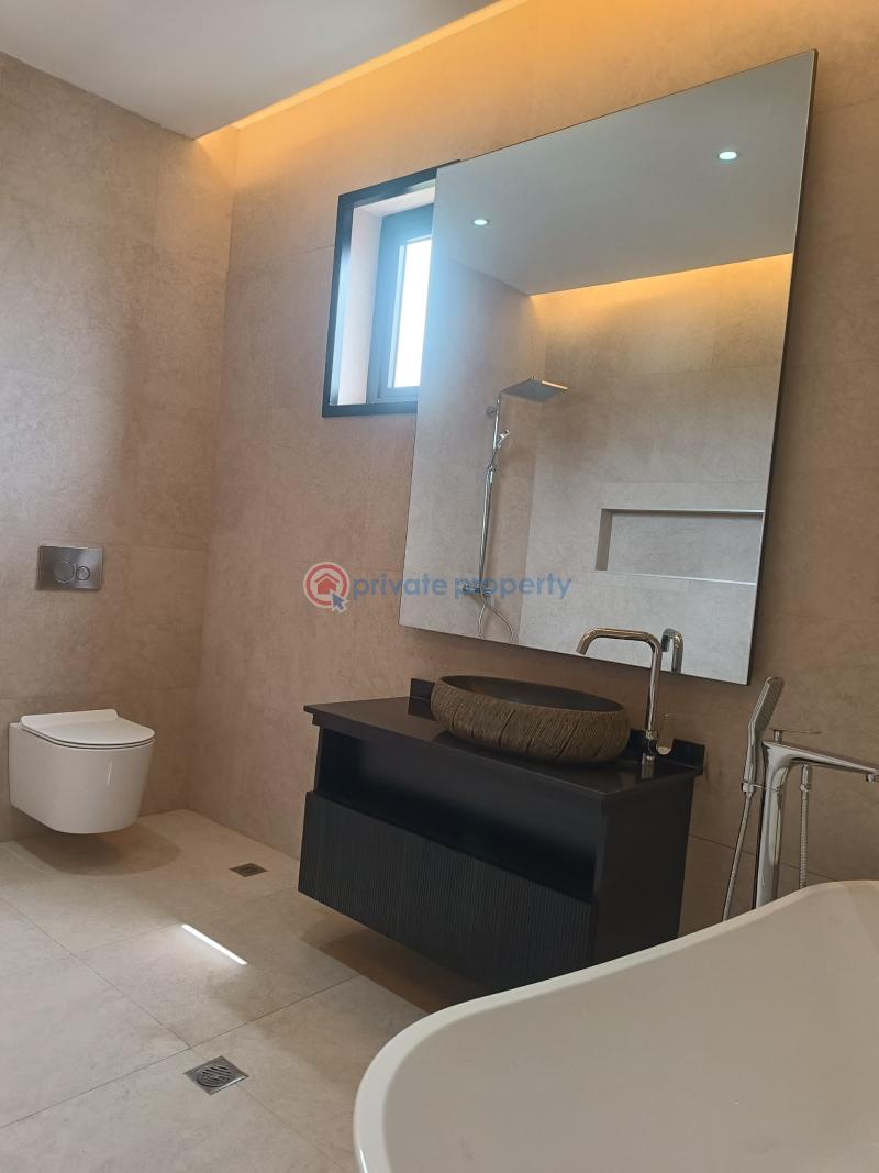 5 bedroom House For Sale Dzorwulu Accra - 8