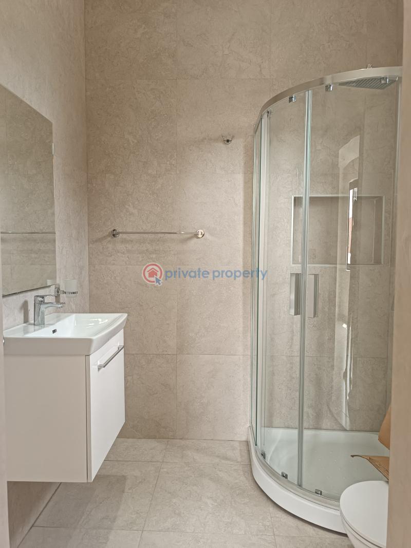 5 bedroom House For Sale Dzorwulu Accra - 10