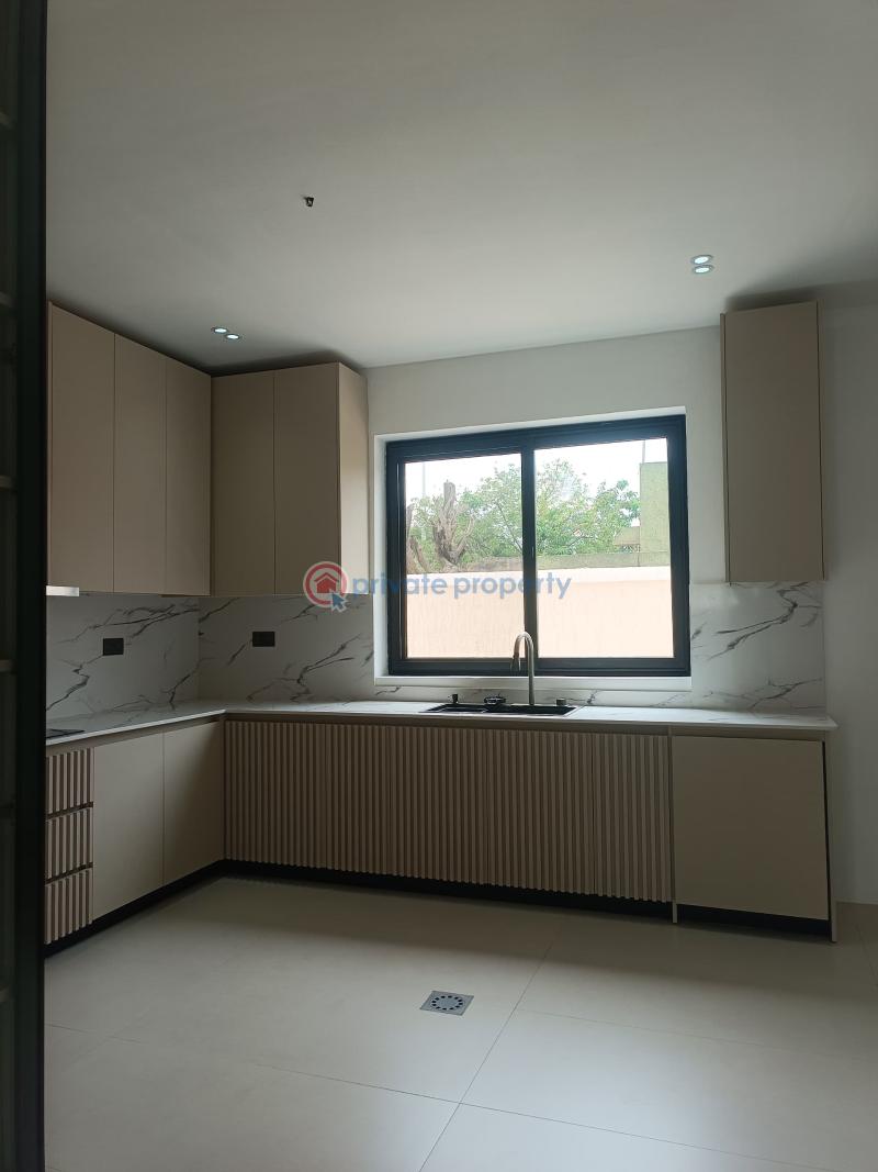 5 bedroom House For Sale Dzorwulu Accra - 14