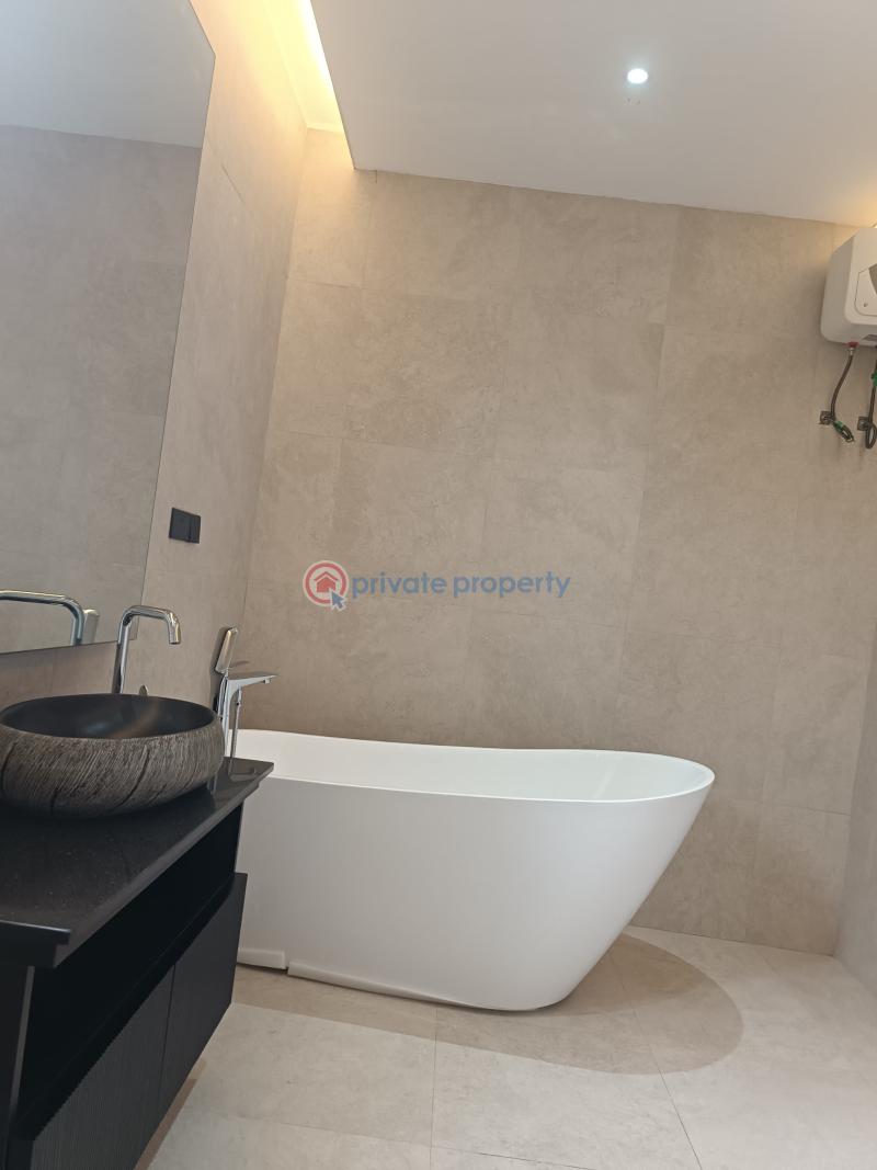 5 bedroom House For Sale Dzorwulu Accra - 6
