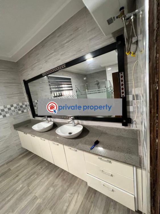 5 bedroom House For Sale &nbsp;old Ashongman Ga East Municipal Accra - 5