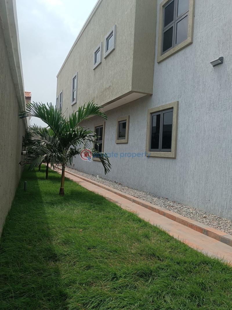 4 bedroom House For Sale North Legon Extension North Legon Accra - 1