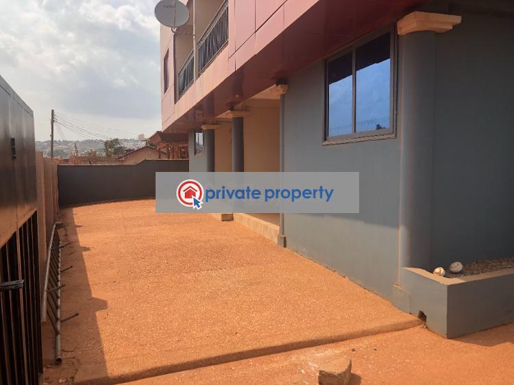 10 bedroom Block of Flats For Sale &nbsp;ashongman Pure Water Dome Ga East Municipal Accra - 5