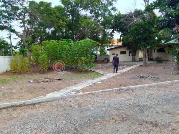 Land For Sale Capitol Restuarant Area Cantonments Accra - 1
