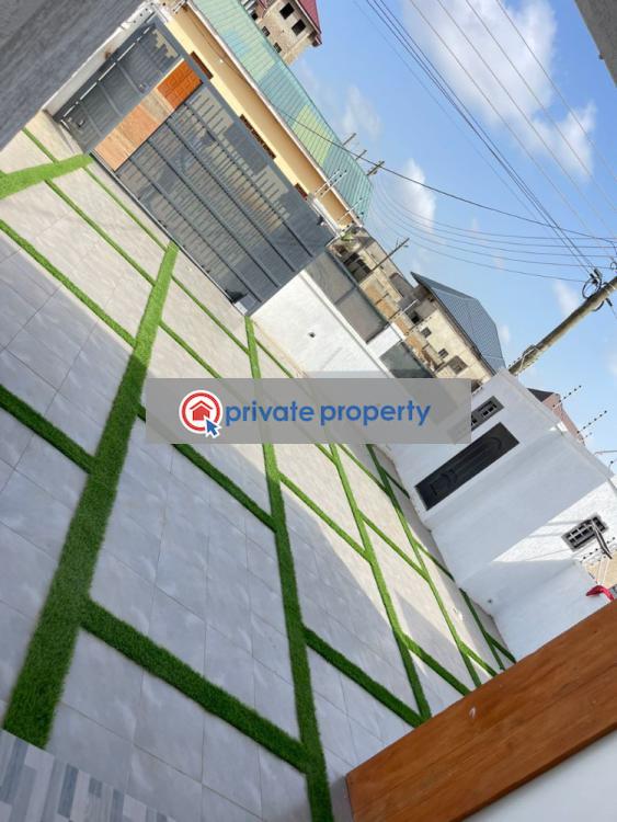 3 bedroom Detached Bungalow For Sale &nbsp;lakeside Estate Adenta Municipal Accra - 2