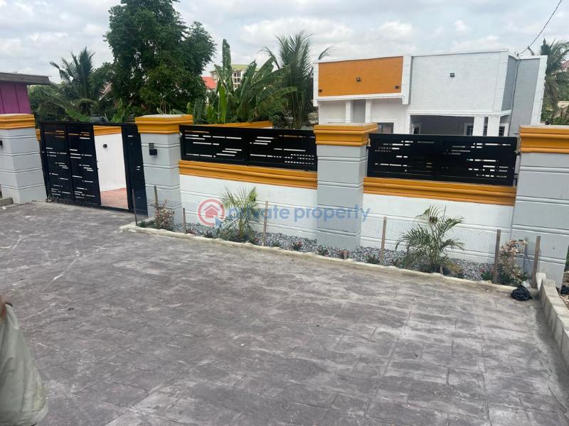 4 bedroom House For Sale Asokore Mampong, Parkoso Main Street Mampong Municipal Ashanti - 5