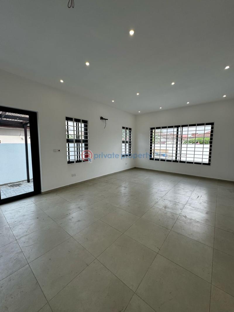 4 bedroom House For Sale Community 20 Comm 18 Spintex Accra - 9