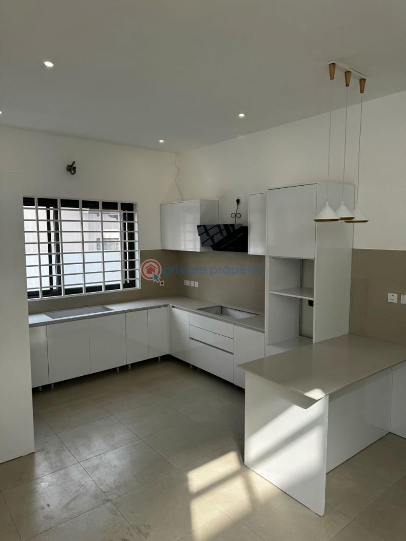 4 bedroom House For Sale Community 20 Comm 18 Spintex Accra - 7