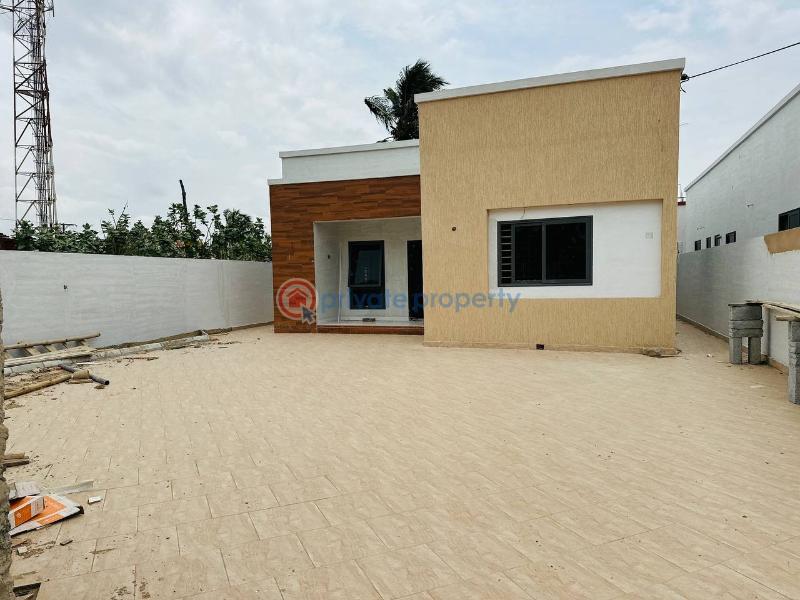 3 bedroom House For Sale Asphalt Road All Out Spintex Road Accra - 11