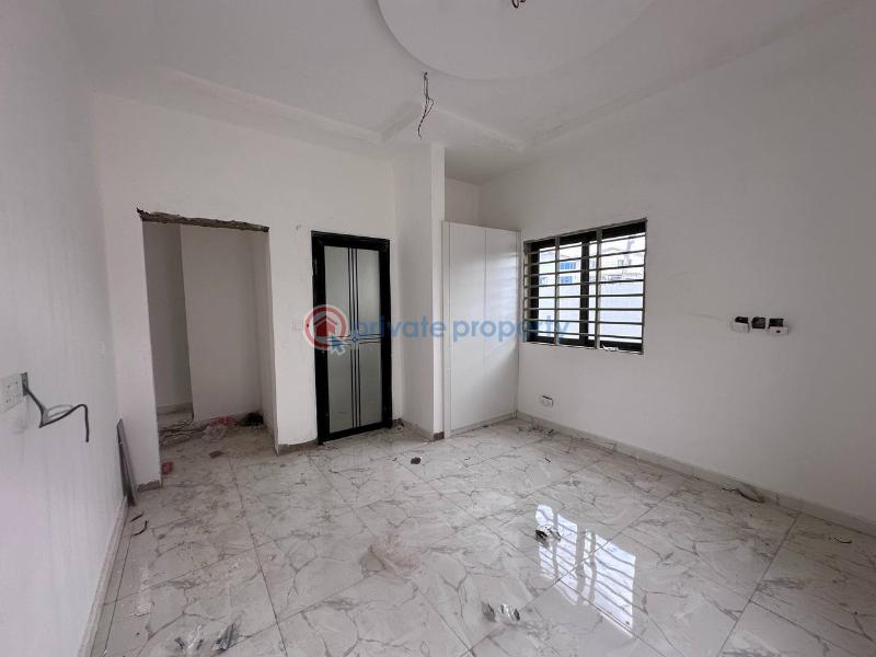 3 bedroom House For Sale Asphalt Road All Out Spintex Road Accra - 9