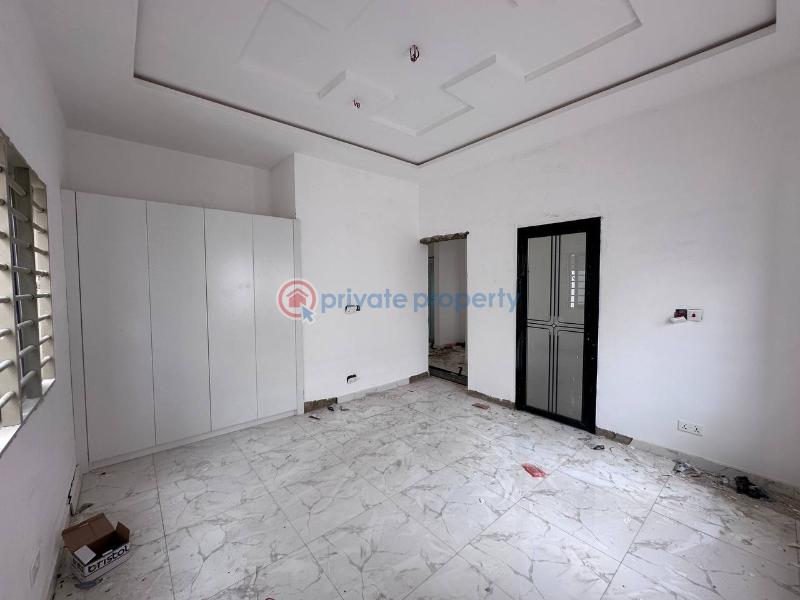 3 bedroom House For Sale Asphalt Road All Out Spintex Road Accra - 10
