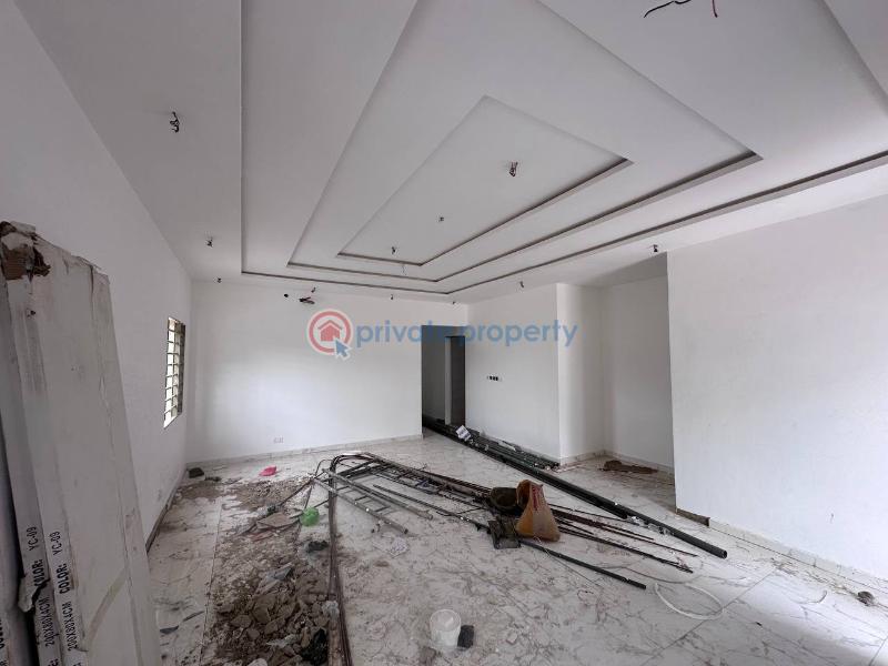 3 bedroom House For Sale Asphalt Road All Out Spintex Road Accra - 3