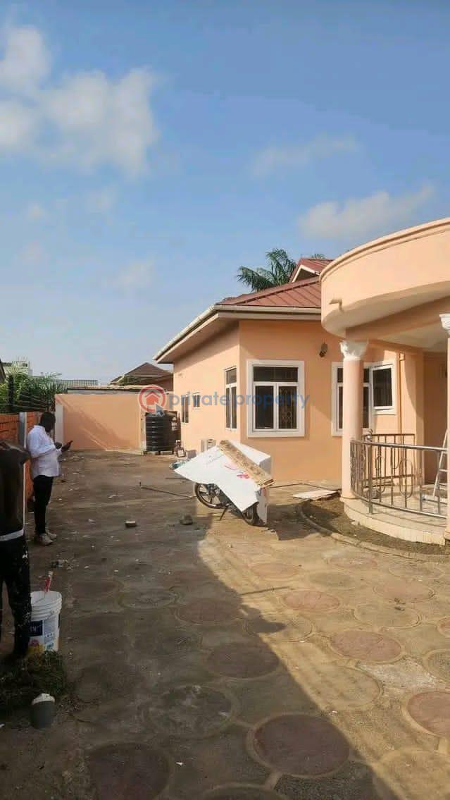 3 bedroom House For Rent Spintex Accra - 1